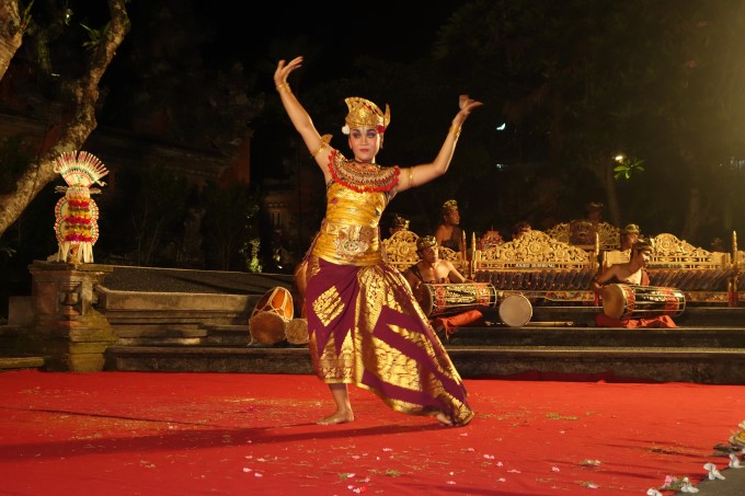 Legong Dance in Ubud Bali 